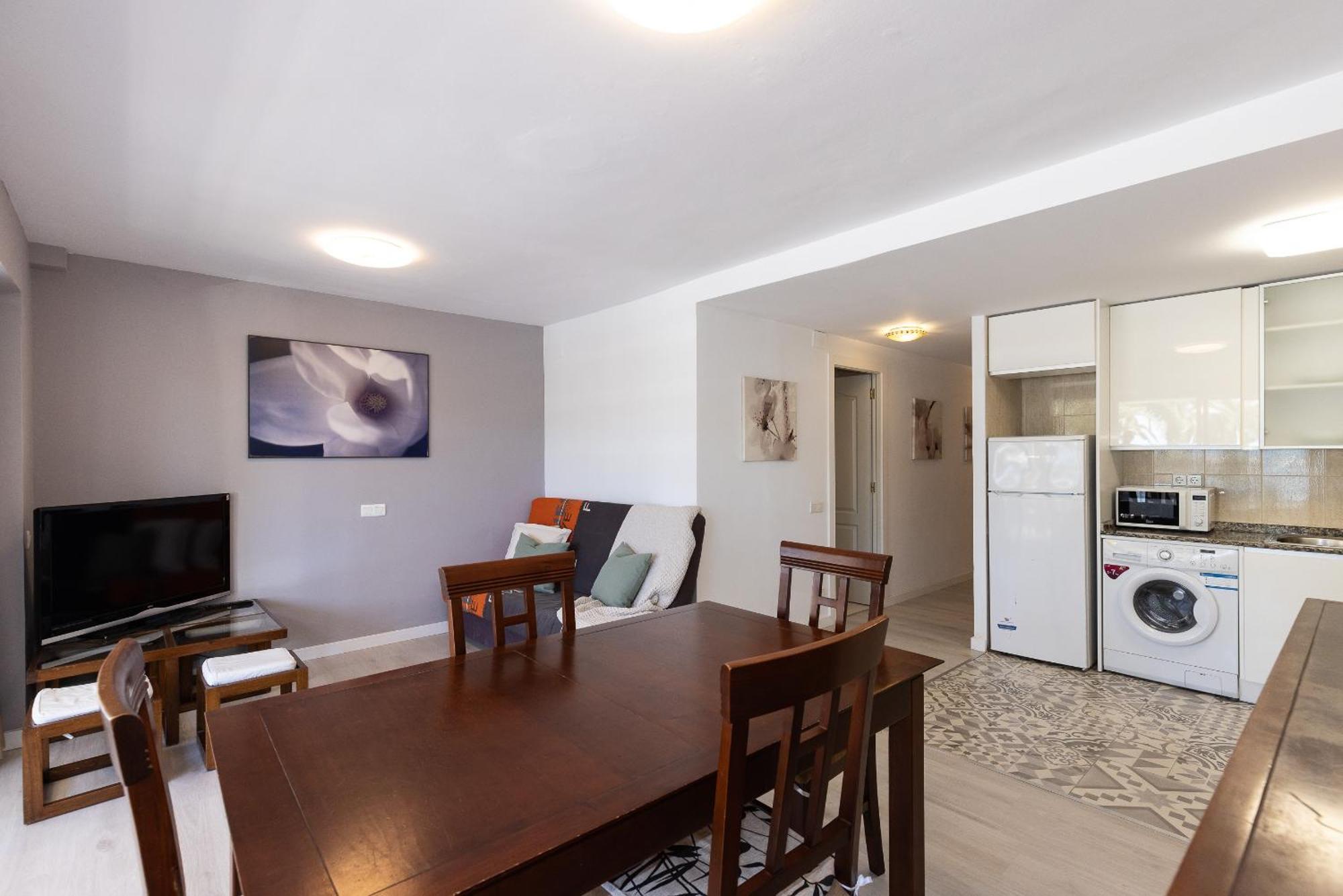 Uhc Rodas Apartments 살루 객실 사진